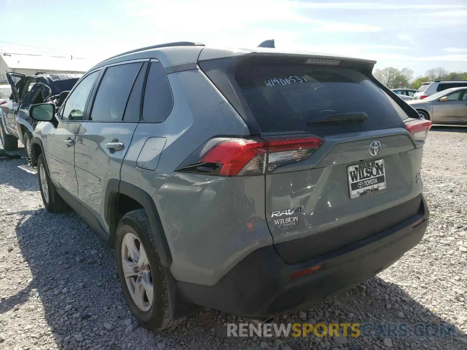 3 Photograph of a damaged car 2T3P1RFV5MW176188 TOYOTA RAV4 2021