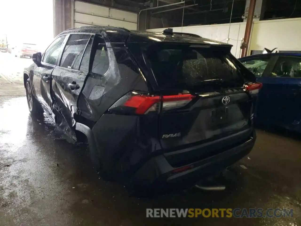 3 Photograph of a damaged car 2T3P1RFV5MW188079 TOYOTA RAV4 2021