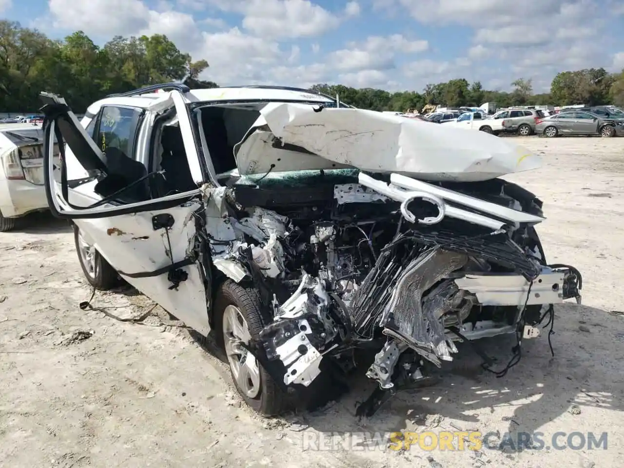 1 Photograph of a damaged car 2T3P1RFV5MW196053 TOYOTA RAV4 2021