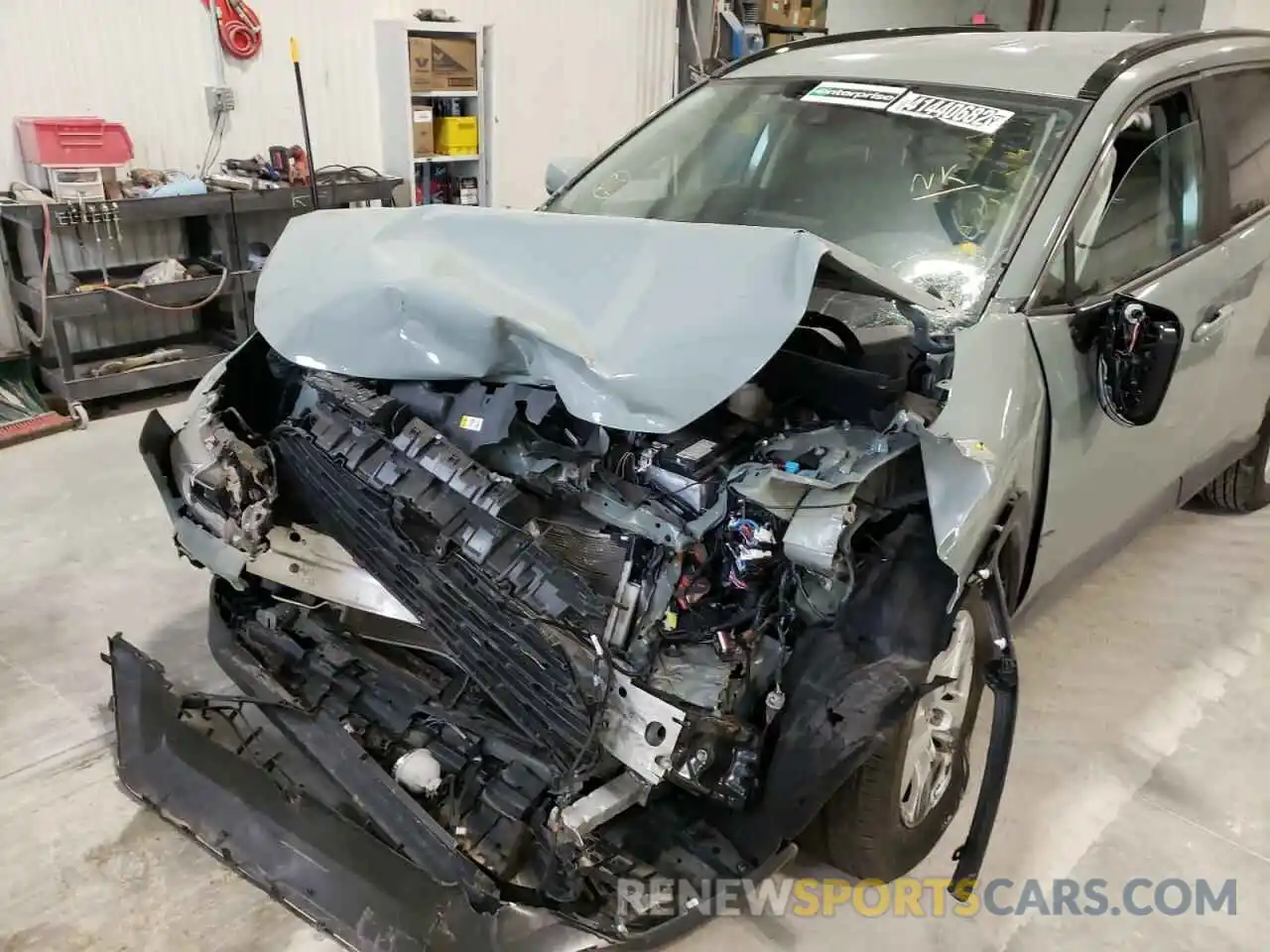 9 Photograph of a damaged car 2T3P1RFV5MW214597 TOYOTA RAV4 2021