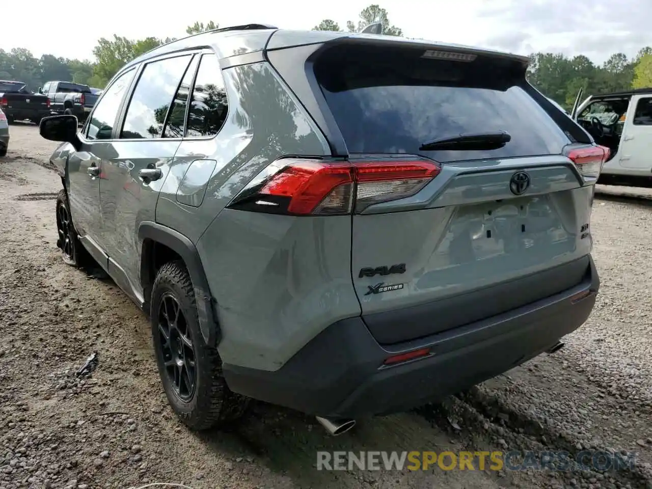 3 Photograph of a damaged car 2T3P1RFV5MW242643 TOYOTA RAV4 2021