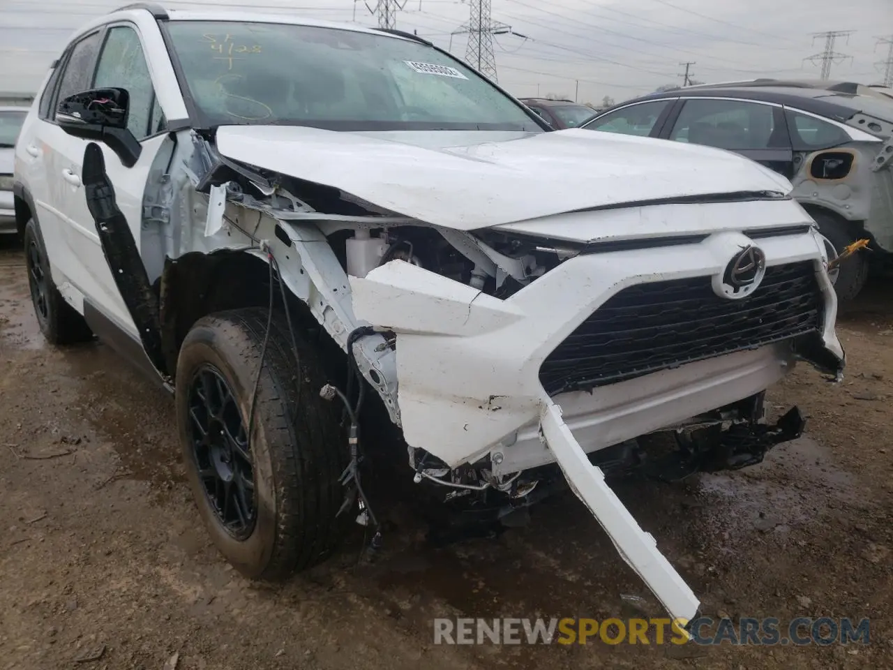 9 Photograph of a damaged car 2T3P1RFV5MW242982 TOYOTA RAV4 2021