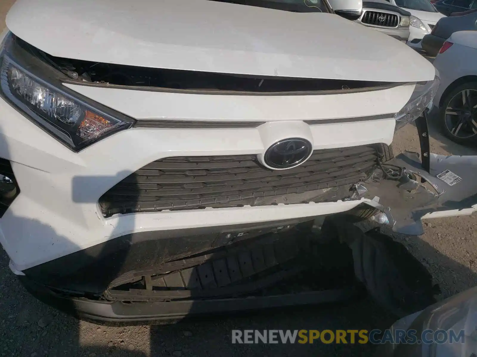 9 Photograph of a damaged car 2T3P1RFV6MC143380 TOYOTA RAV4 2021