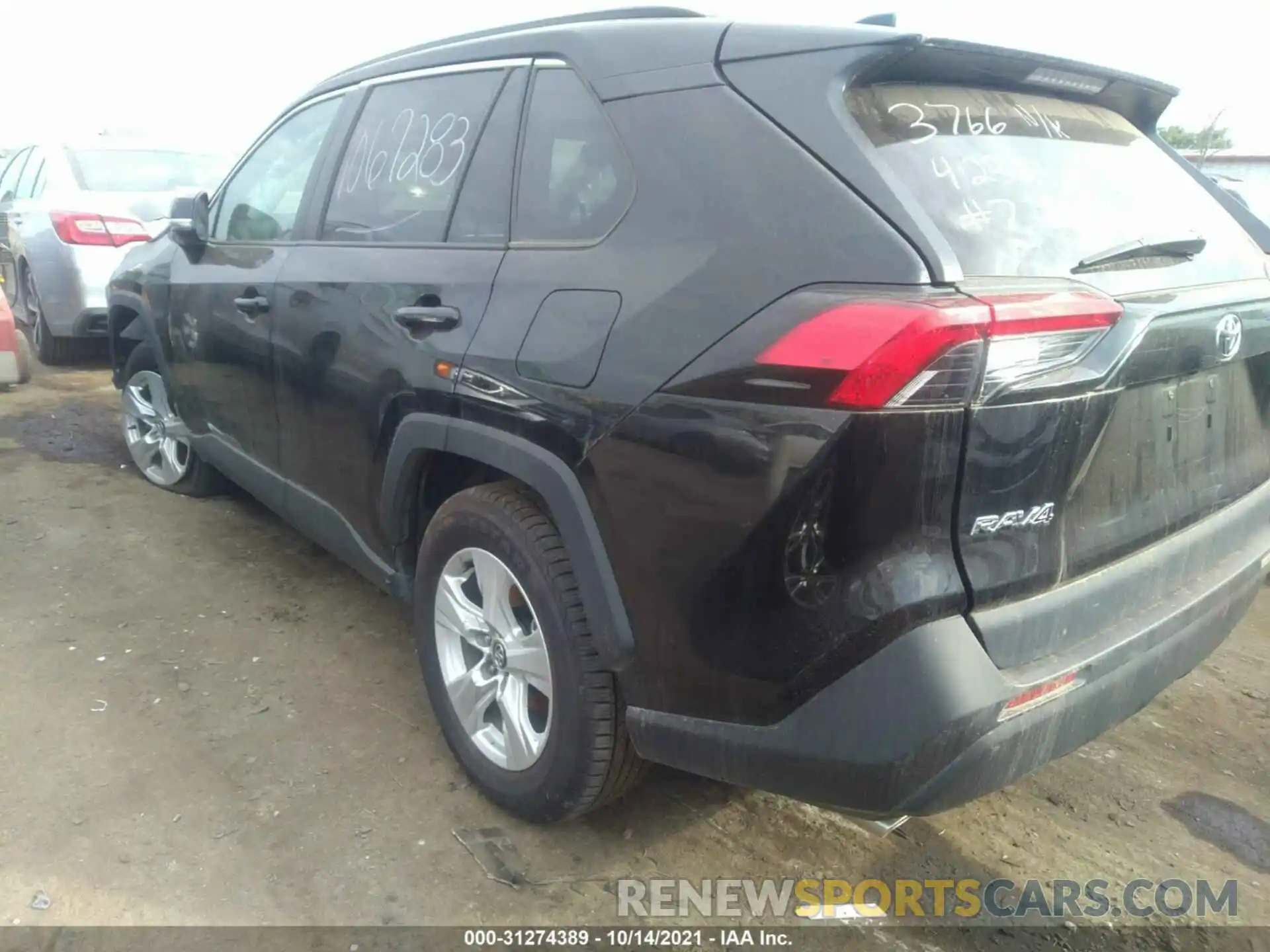 3 Photograph of a damaged car 2T3P1RFV6MC143766 TOYOTA RAV4 2021