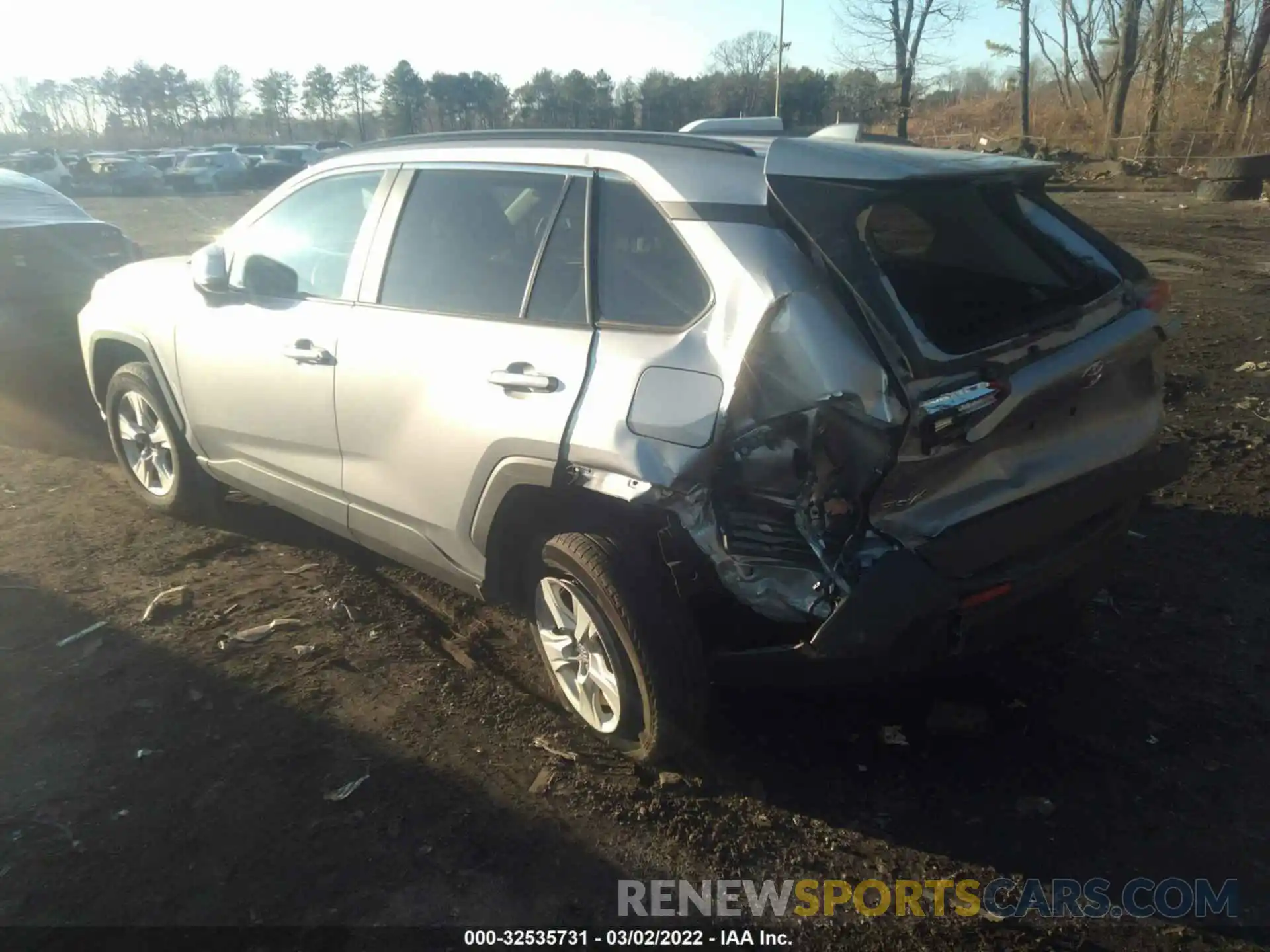 3 Photograph of a damaged car 2T3P1RFV6MC156663 TOYOTA RAV4 2021