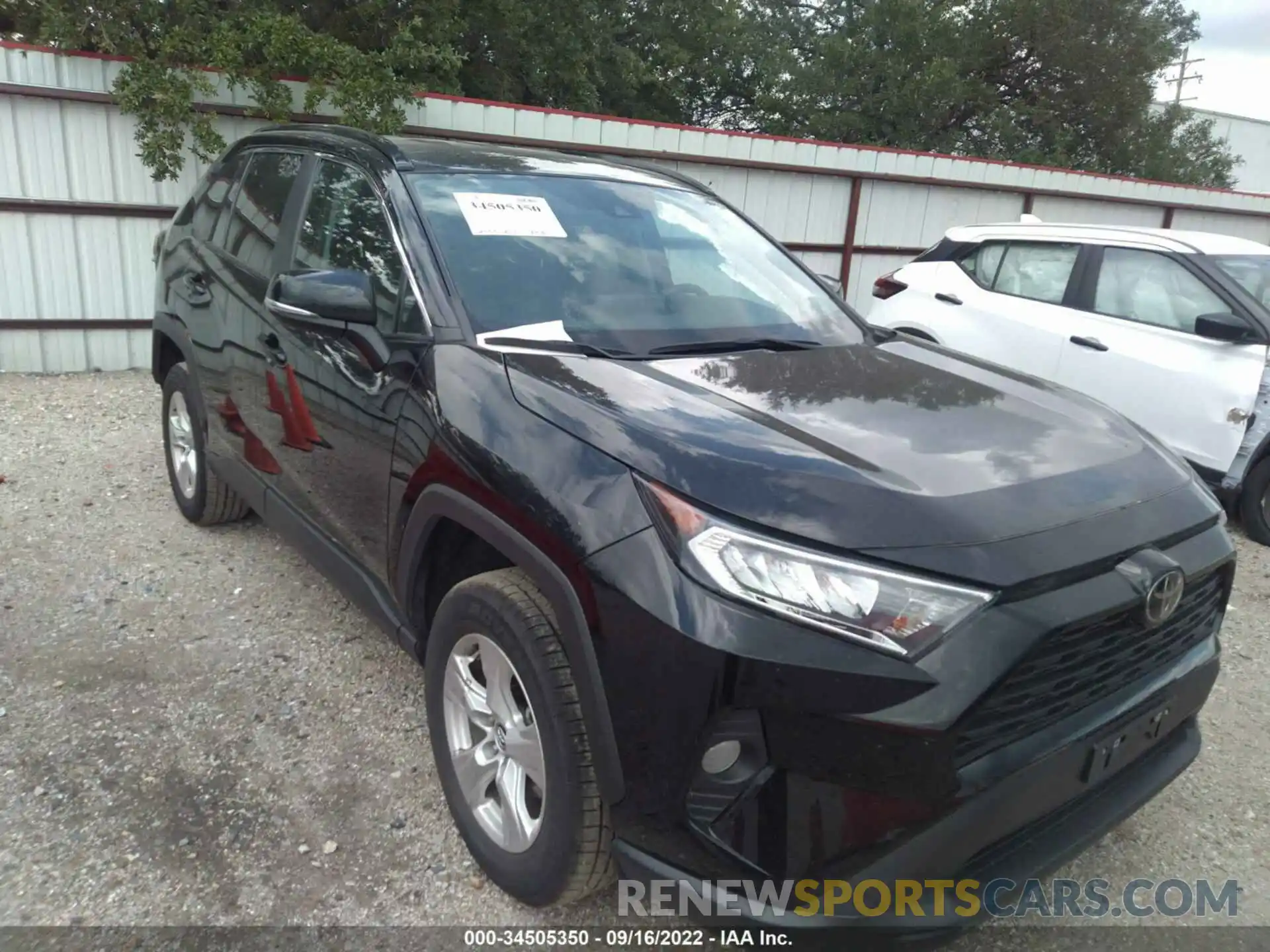 1 Photograph of a damaged car 2T3P1RFV6MC159076 TOYOTA RAV4 2021