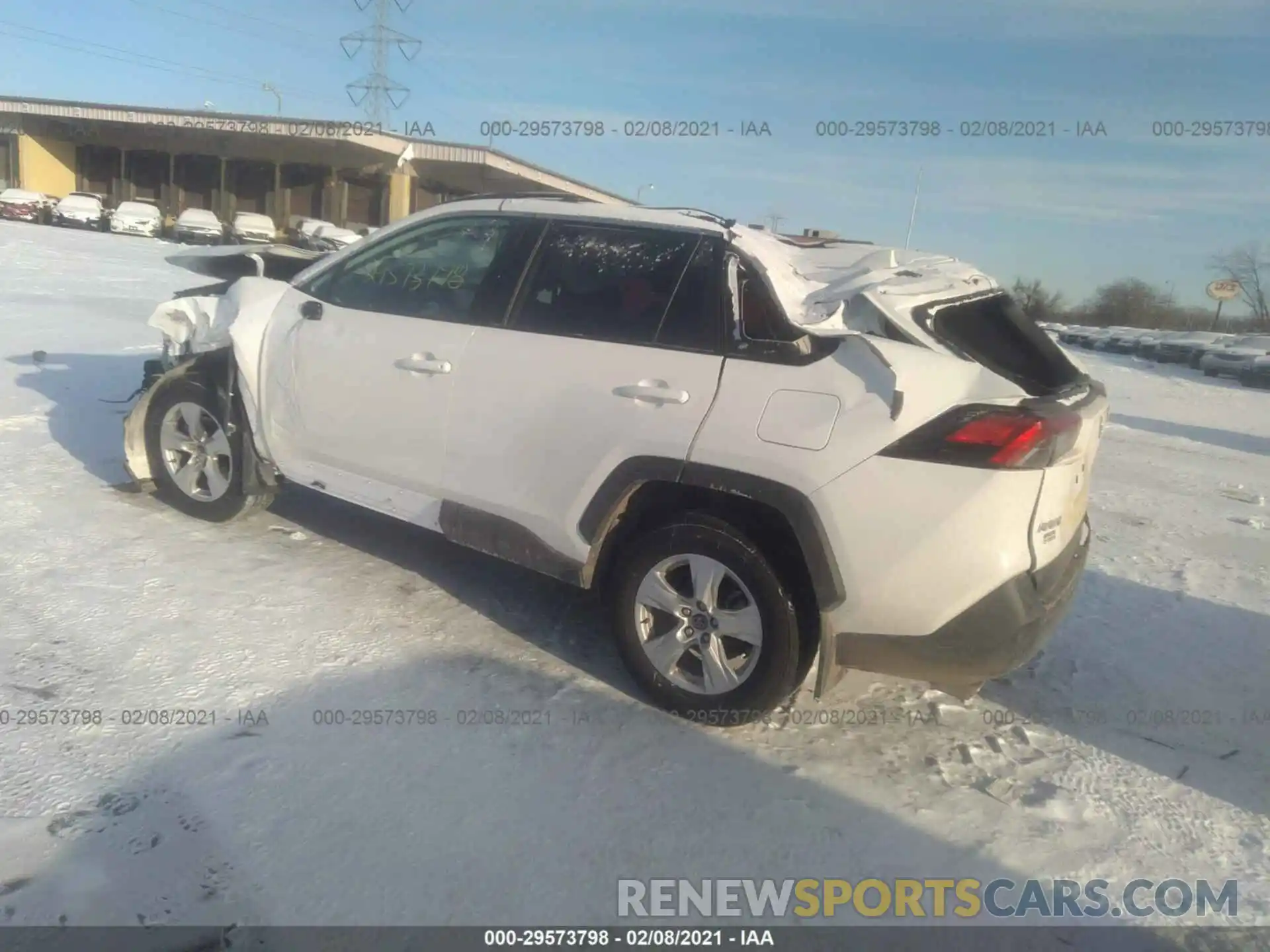 3 Фотография поврежденного автомобиля 2T3P1RFV6MC167873 TOYOTA RAV4 2021