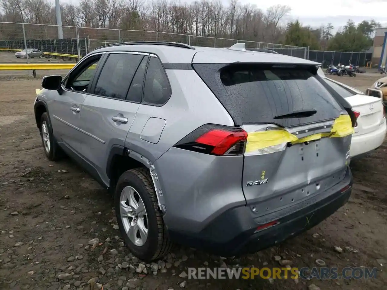 3 Photograph of a damaged car 2T3P1RFV6MC177724 TOYOTA RAV4 2021