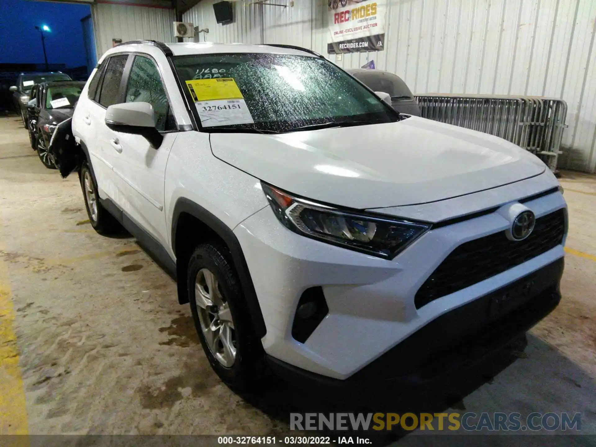 1 Photograph of a damaged car 2T3P1RFV6MC178453 TOYOTA RAV4 2021