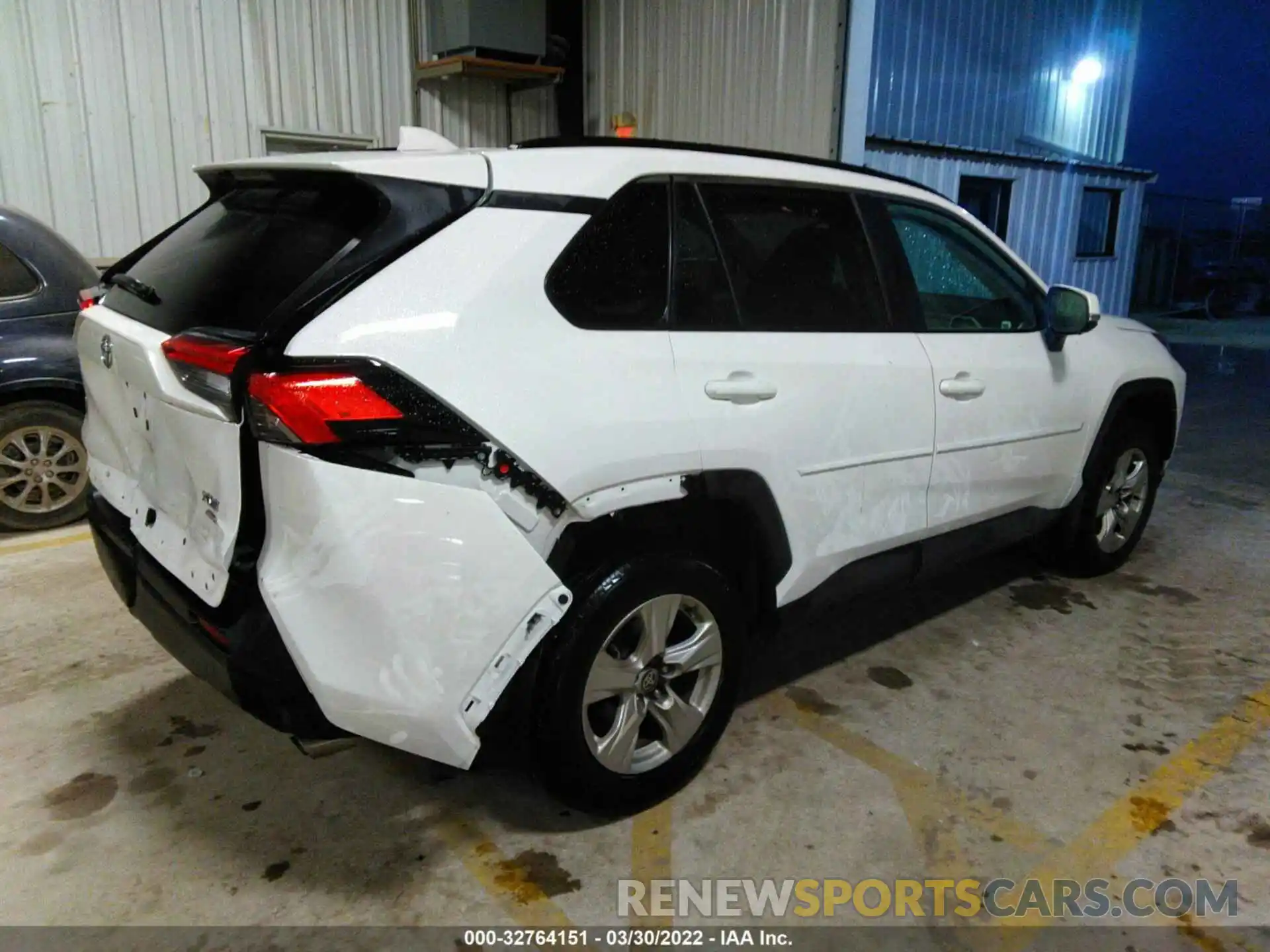 4 Photograph of a damaged car 2T3P1RFV6MC178453 TOYOTA RAV4 2021