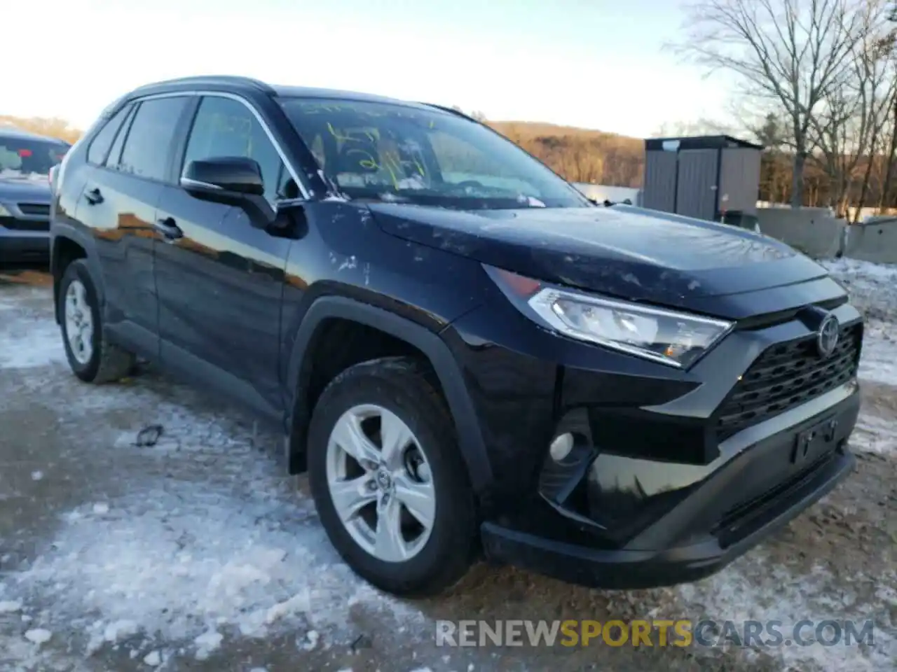 1 Фотография поврежденного автомобиля 2T3P1RFV6MC181059 TOYOTA RAV4 2021