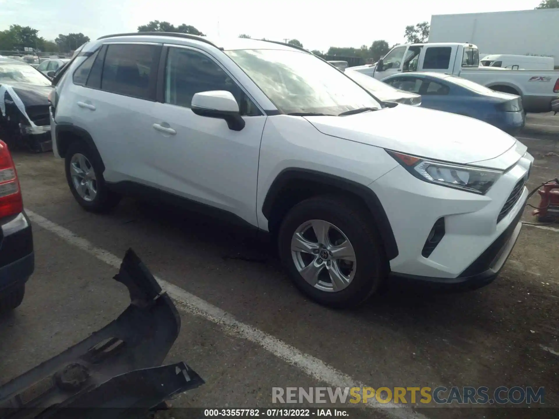 1 Photograph of a damaged car 2T3P1RFV6MC186309 TOYOTA RAV4 2021