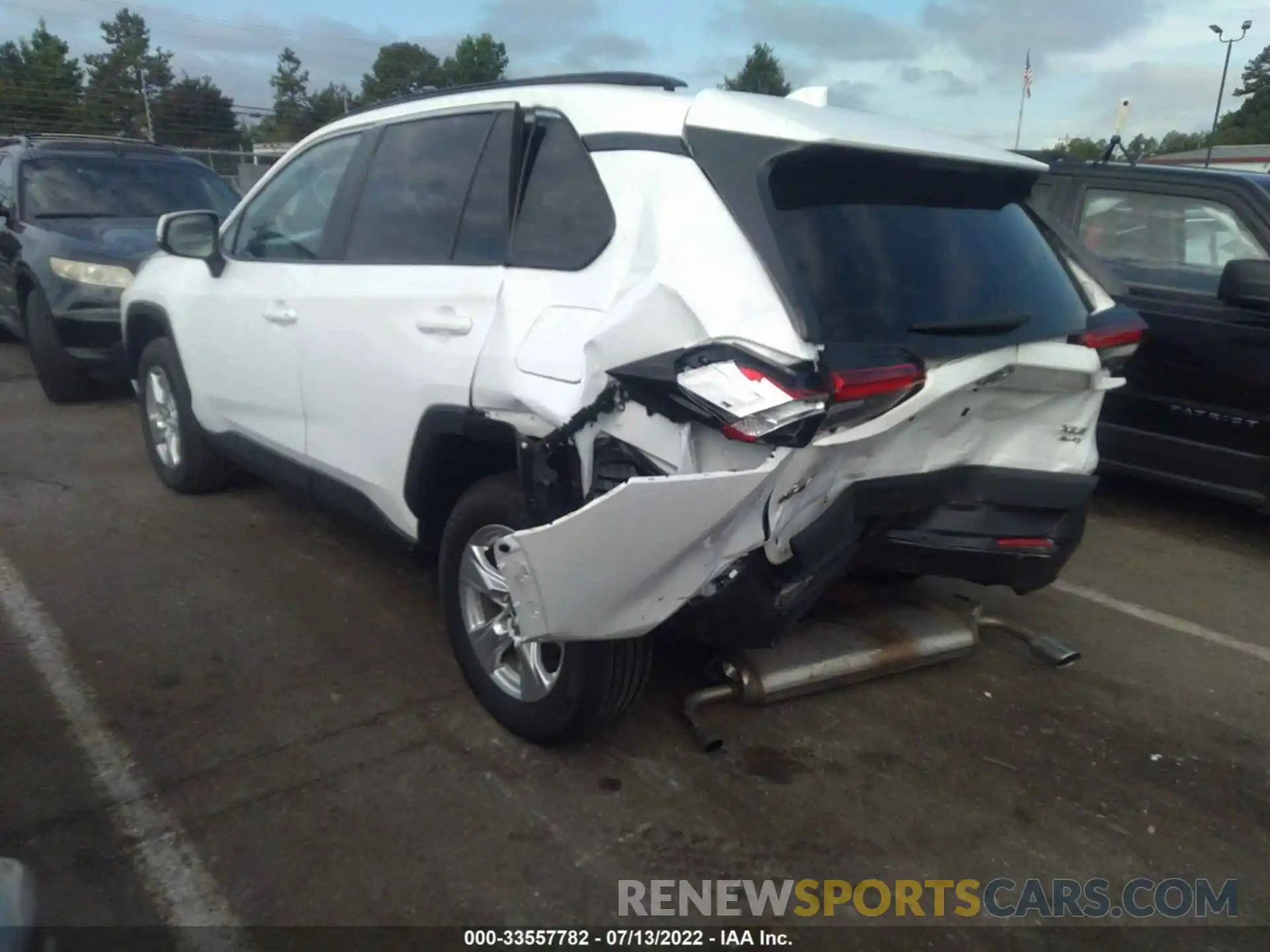 3 Photograph of a damaged car 2T3P1RFV6MC186309 TOYOTA RAV4 2021