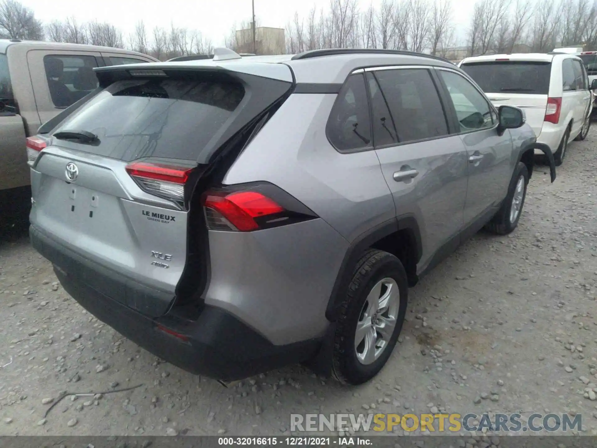 4 Фотография поврежденного автомобиля 2T3P1RFV6MC189694 TOYOTA RAV4 2021