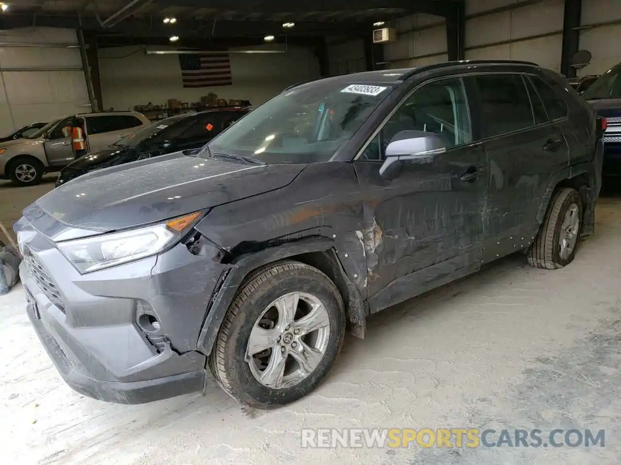 1 Photograph of a damaged car 2T3P1RFV6MC215386 TOYOTA RAV4 2021