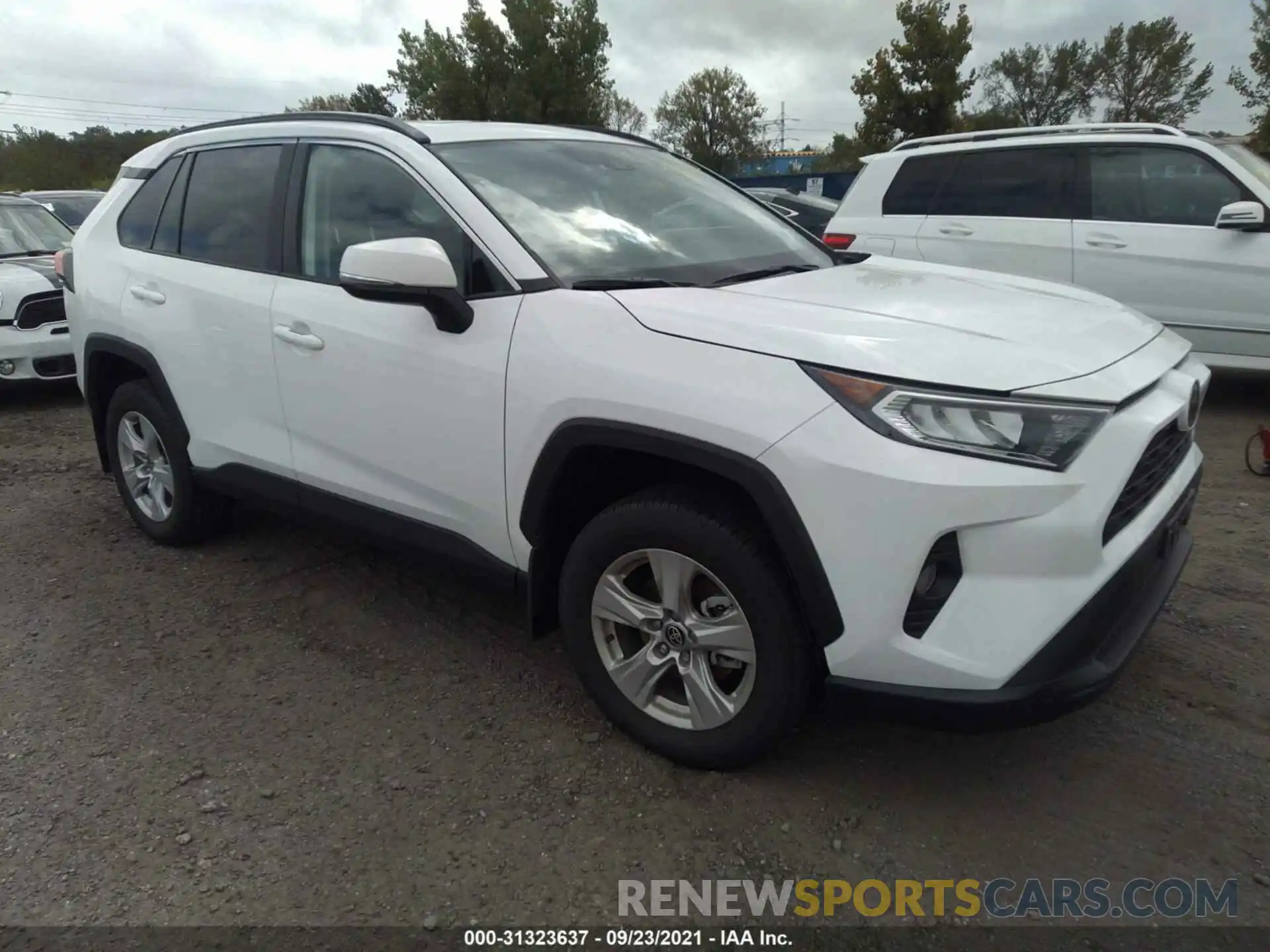 1 Photograph of a damaged car 2T3P1RFV6MC223424 TOYOTA RAV4 2021