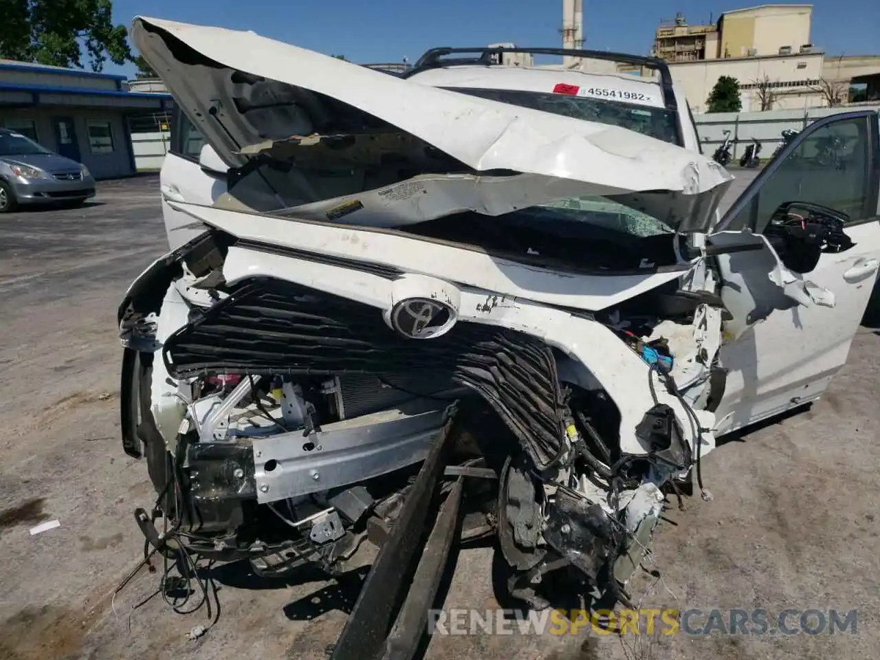 9 Photograph of a damaged car 2T3P1RFV6MC233631 TOYOTA RAV4 2021