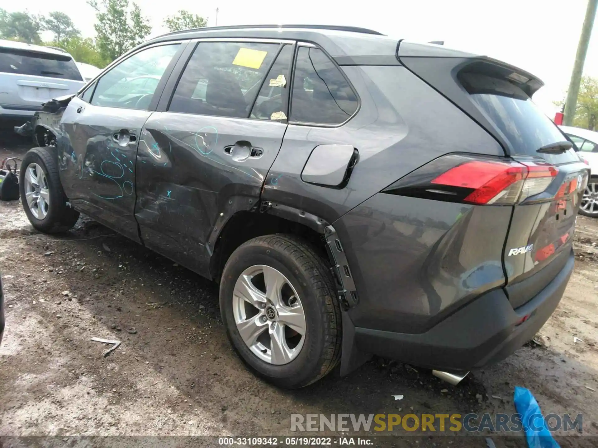 3 Фотография поврежденного автомобиля 2T3P1RFV6MC238196 TOYOTA RAV4 2021