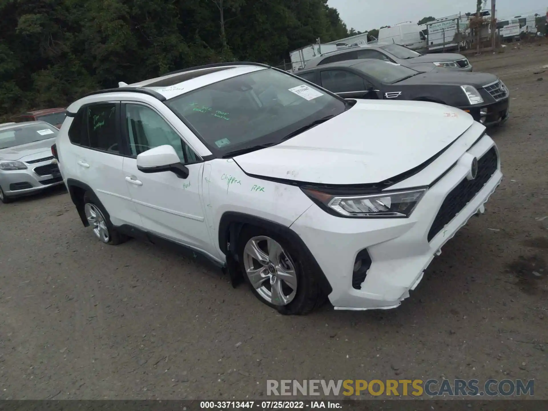 1 Photograph of a damaged car 2T3P1RFV6MC246041 TOYOTA RAV4 2021