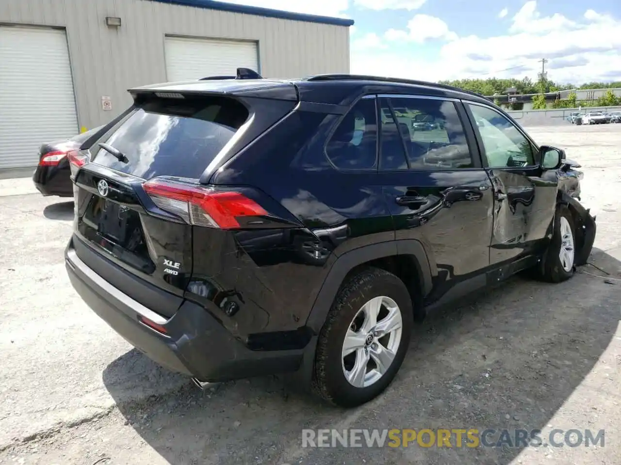 4 Photograph of a damaged car 2T3P1RFV6MC253183 TOYOTA RAV4 2021