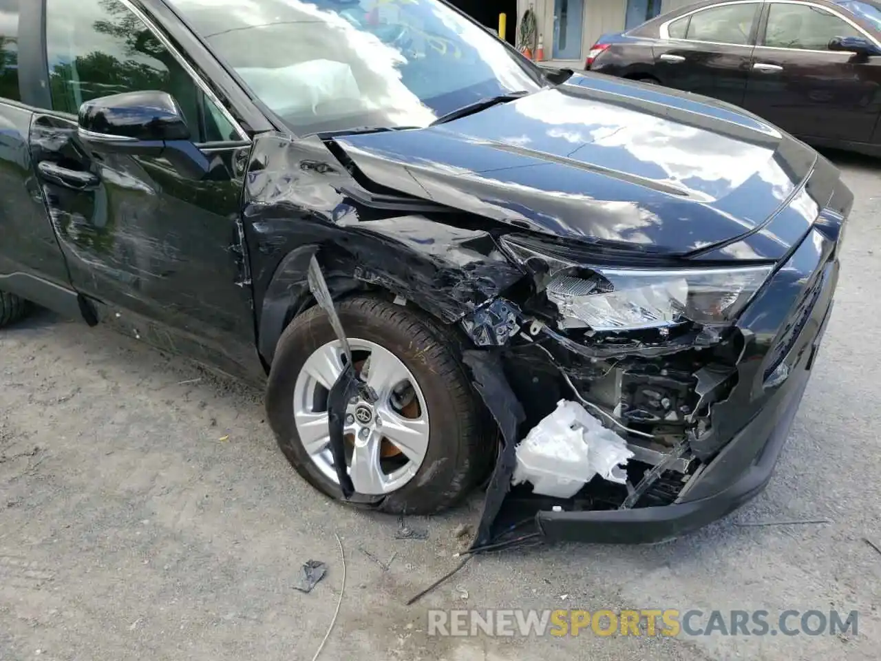 9 Photograph of a damaged car 2T3P1RFV6MC253183 TOYOTA RAV4 2021