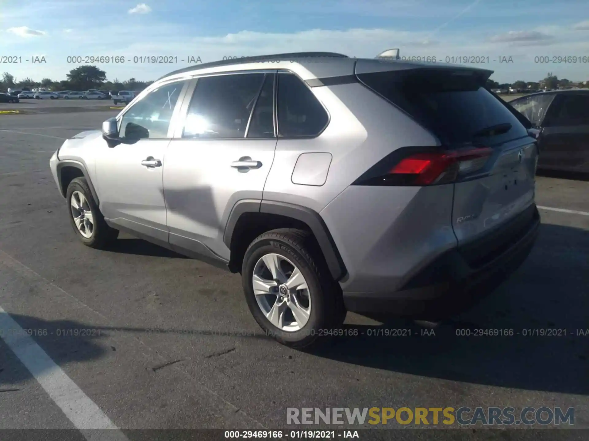 3 Photograph of a damaged car 2T3P1RFV6MW142227 TOYOTA RAV4 2021