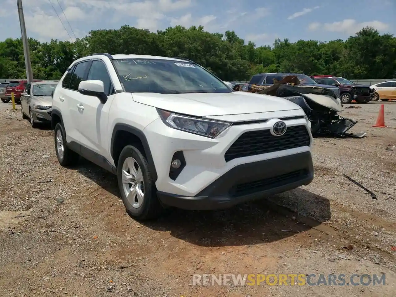 1 Photograph of a damaged car 2T3P1RFV6MW151588 TOYOTA RAV4 2021