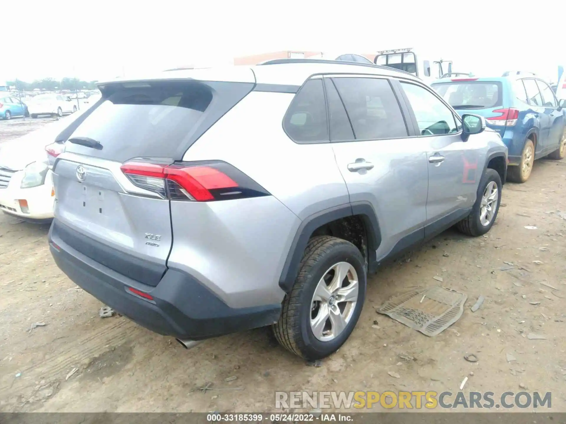 4 Photograph of a damaged car 2T3P1RFV6MW154684 TOYOTA RAV4 2021