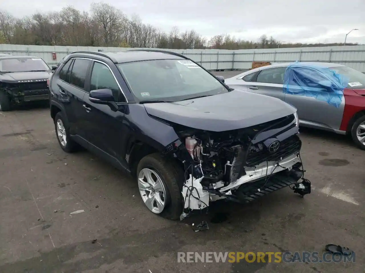 1 Photograph of a damaged car 2T3P1RFV6MW172800 TOYOTA RAV4 2021