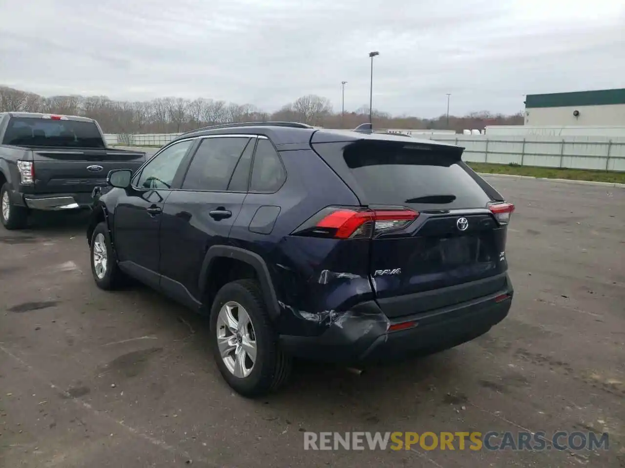 3 Photograph of a damaged car 2T3P1RFV6MW172800 TOYOTA RAV4 2021