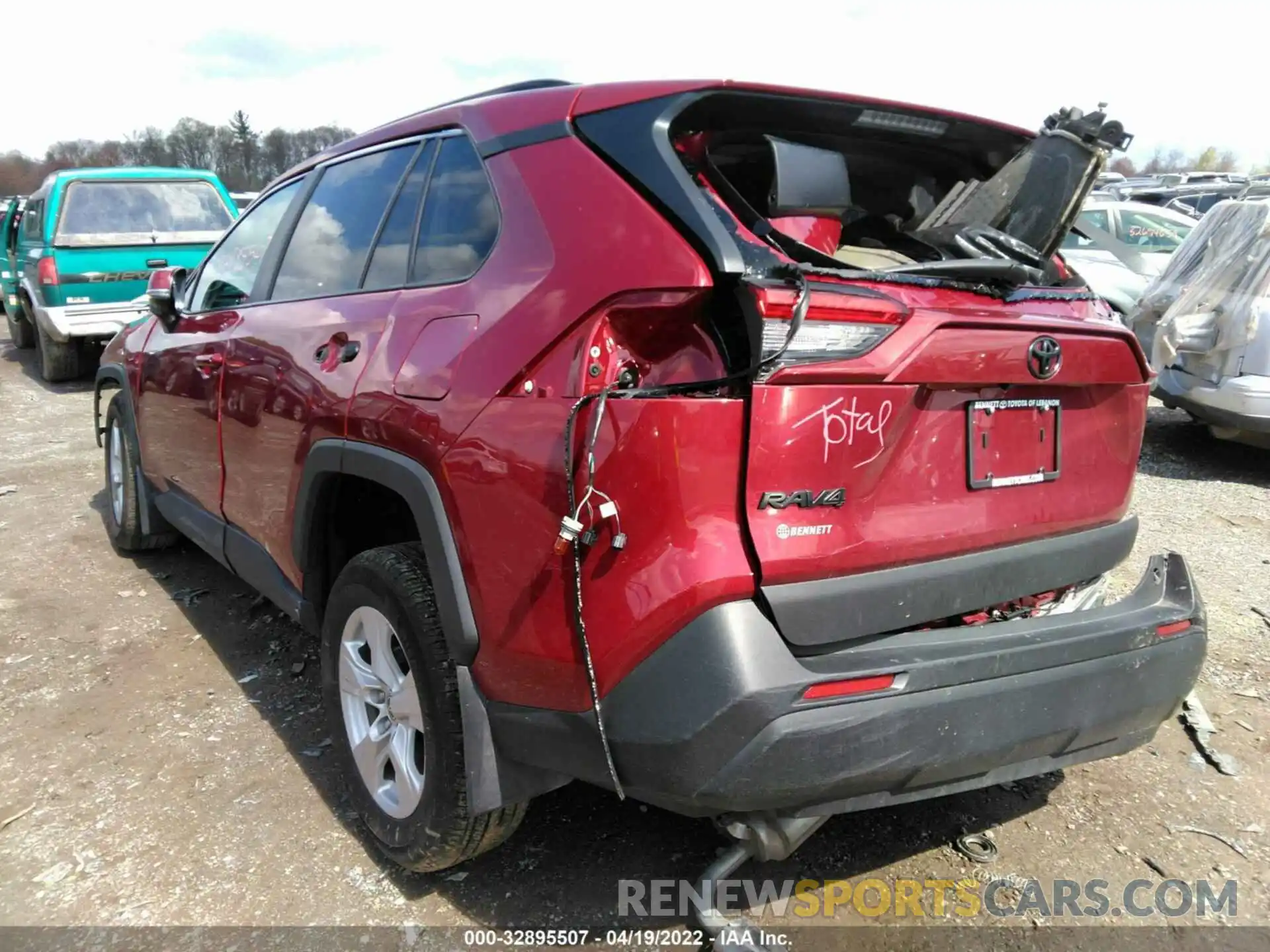 3 Photograph of a damaged car 2T3P1RFV6MW181156 TOYOTA RAV4 2021