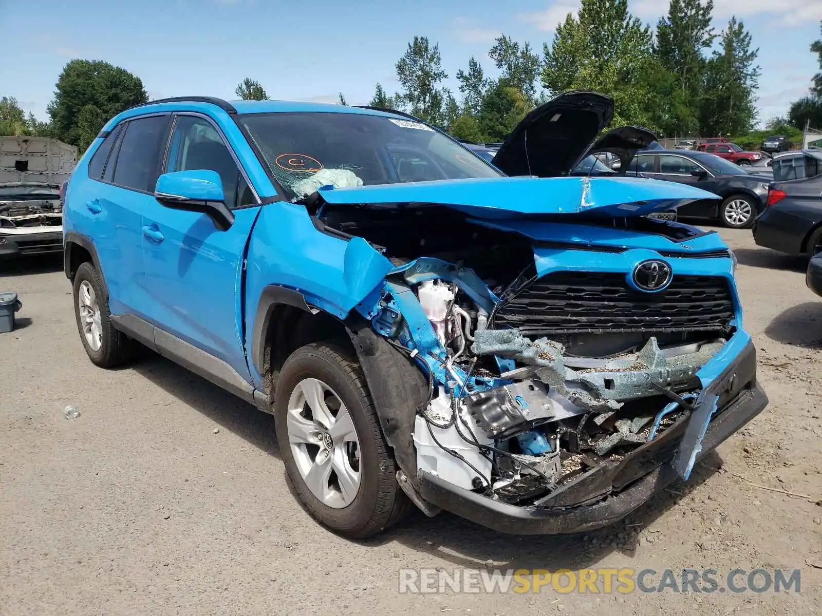 1 Photograph of a damaged car 2T3P1RFV6MW182310 TOYOTA RAV4 2021