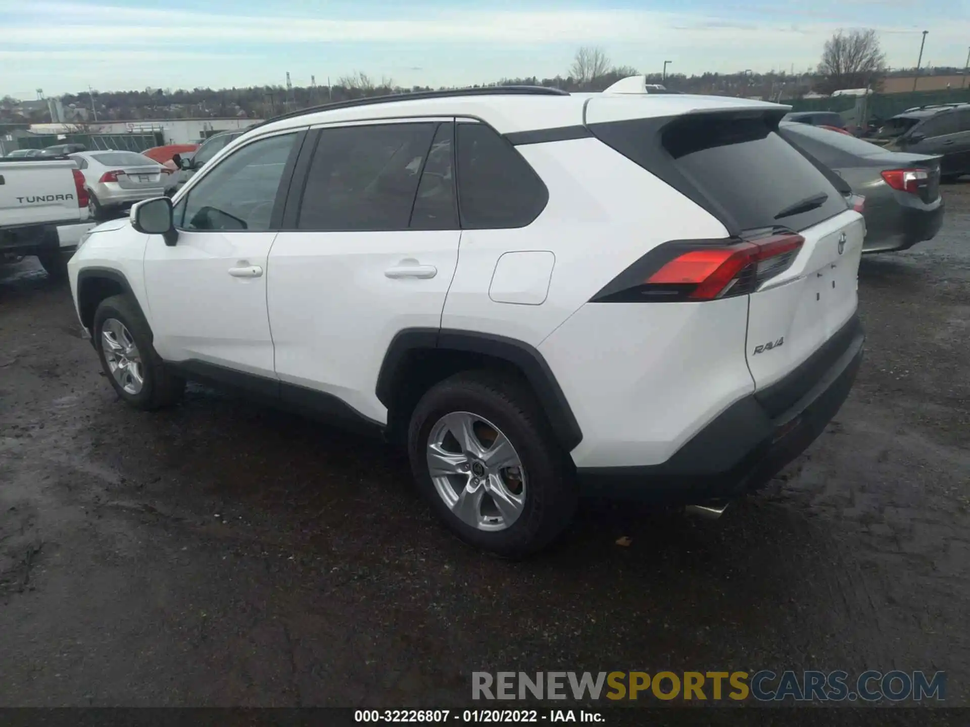 3 Photograph of a damaged car 2T3P1RFV6MW186759 TOYOTA RAV4 2021