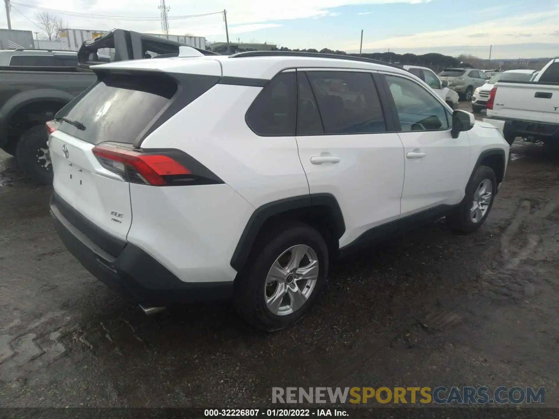 4 Фотография поврежденного автомобиля 2T3P1RFV6MW186759 TOYOTA RAV4 2021