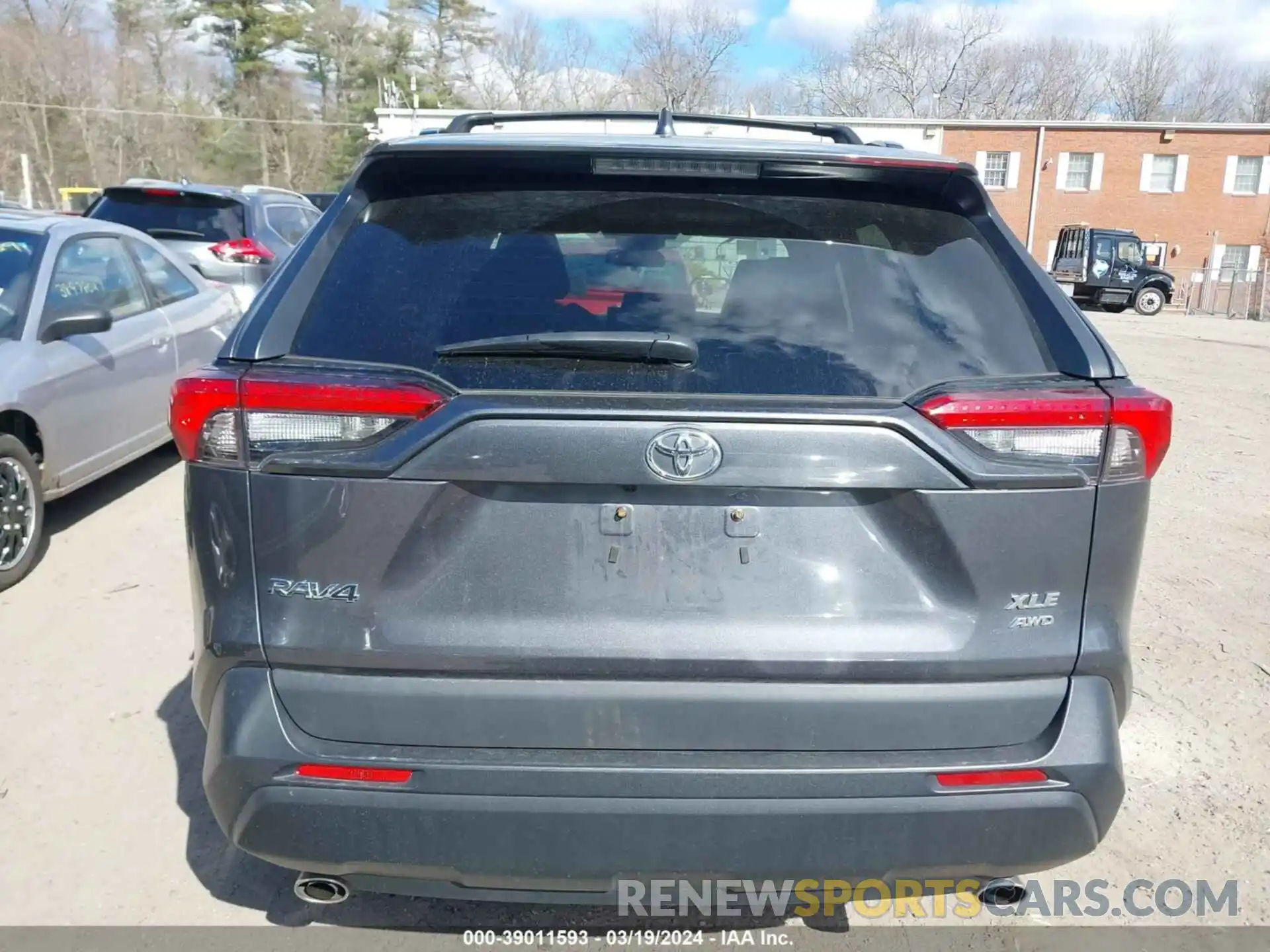 16 Photograph of a damaged car 2T3P1RFV6MW189032 TOYOTA RAV4 2021