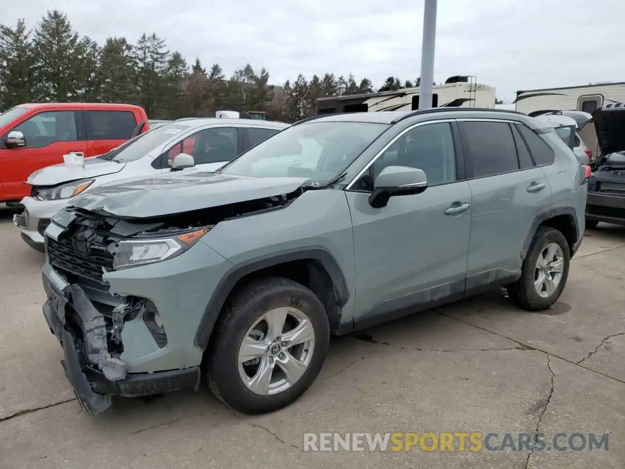 1 Photograph of a damaged car 2T3P1RFV6MW193839 TOYOTA RAV4 2021