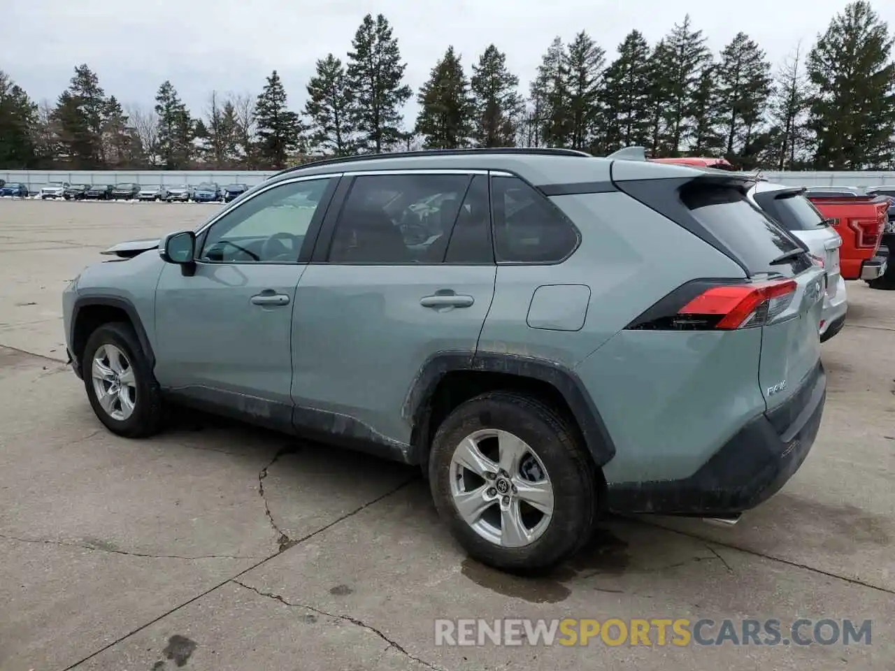 2 Photograph of a damaged car 2T3P1RFV6MW193839 TOYOTA RAV4 2021