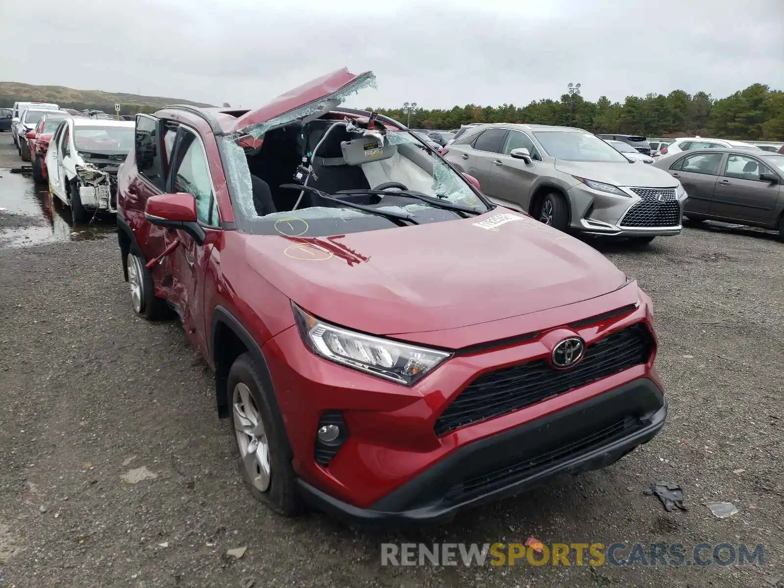 1 Photograph of a damaged car 2T3P1RFV6MW214897 TOYOTA RAV4 2021