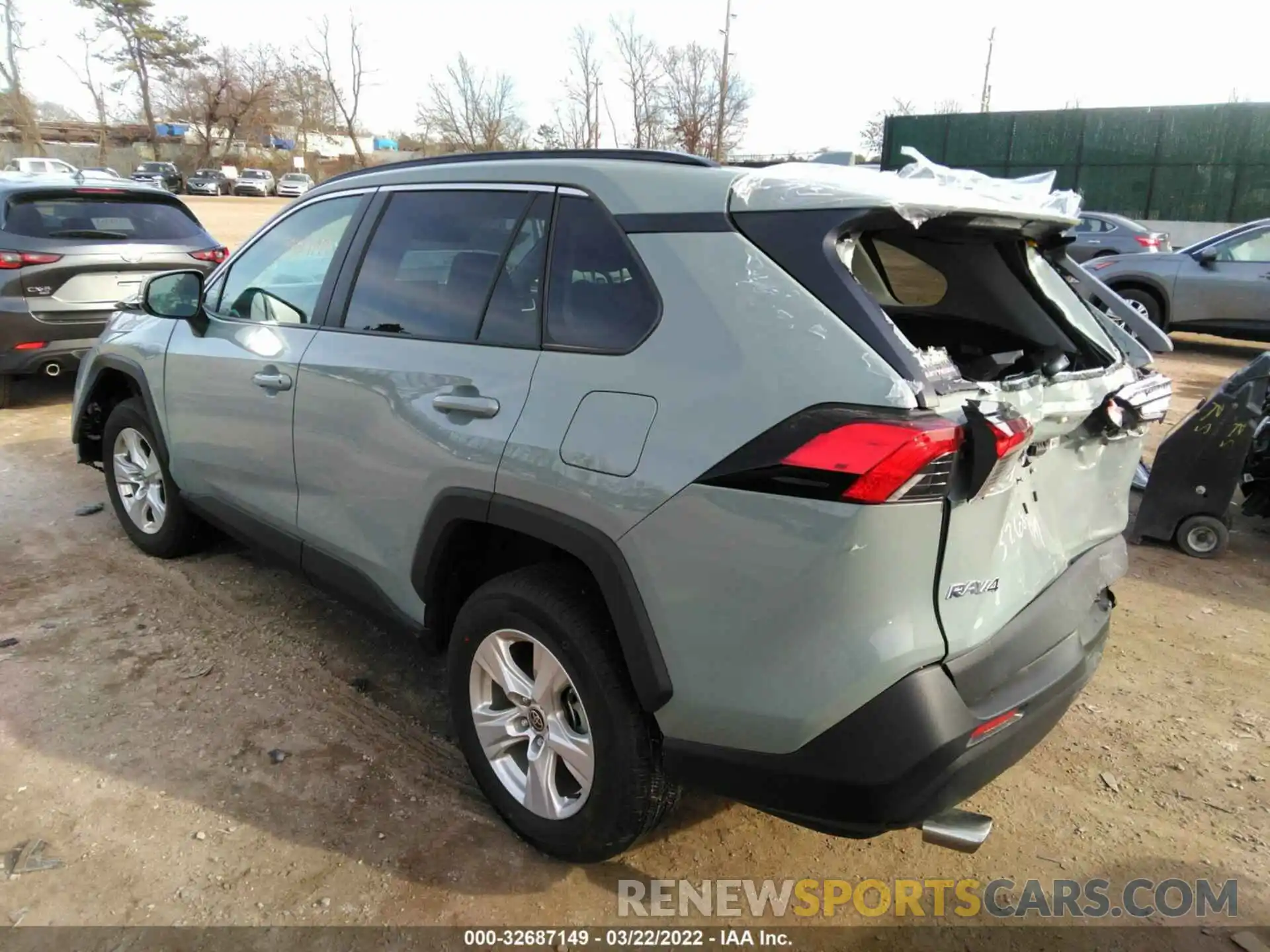 3 Photograph of a damaged car 2T3P1RFV6MW242988 TOYOTA RAV4 2021