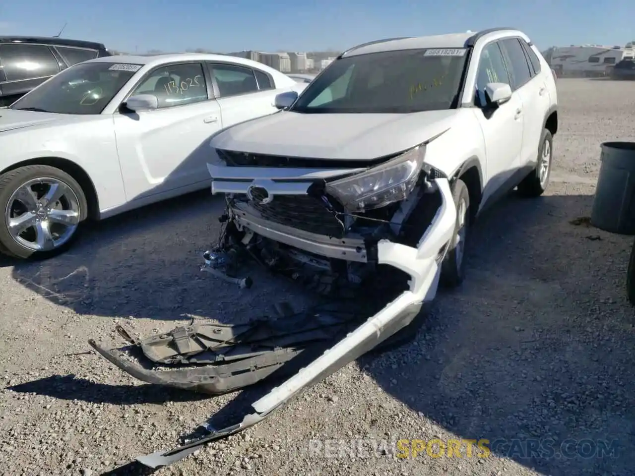 2 Photograph of a damaged car 2T3P1RFV7MC150547 TOYOTA RAV4 2021