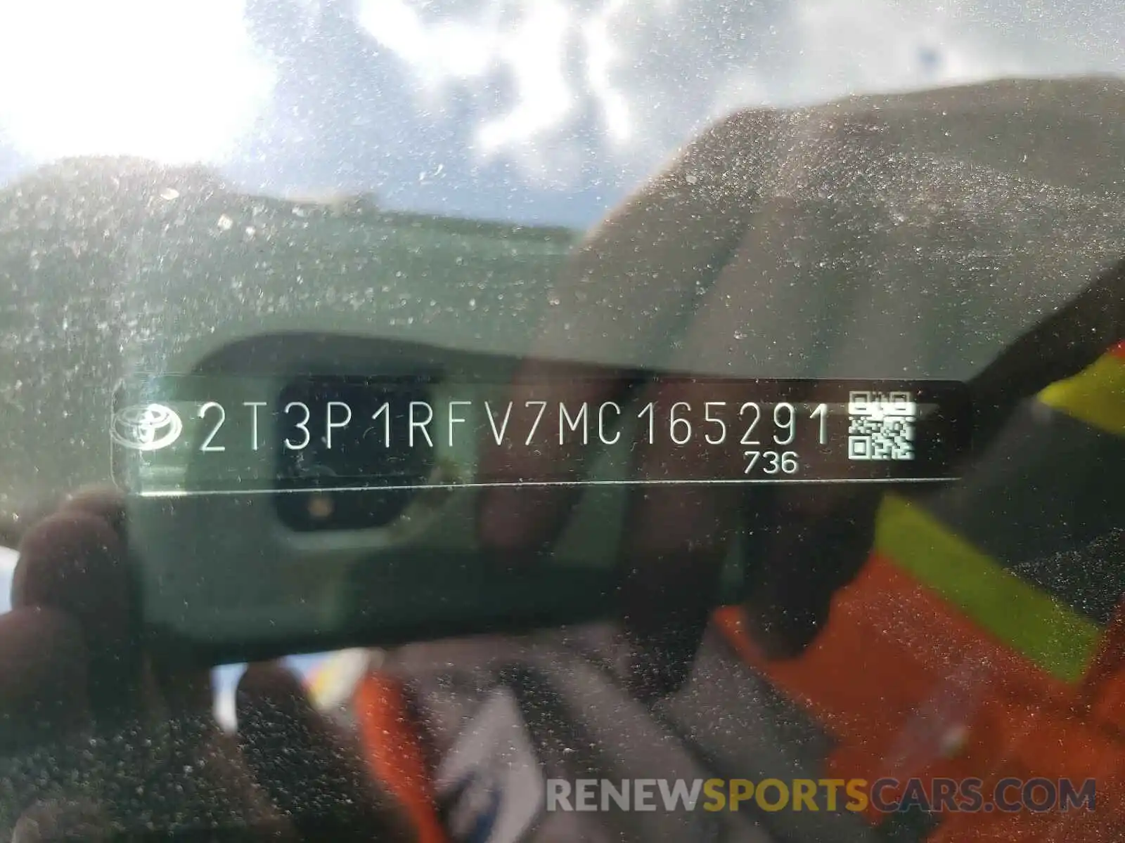 10 Photograph of a damaged car 2T3P1RFV7MC165291 TOYOTA RAV4 2021
