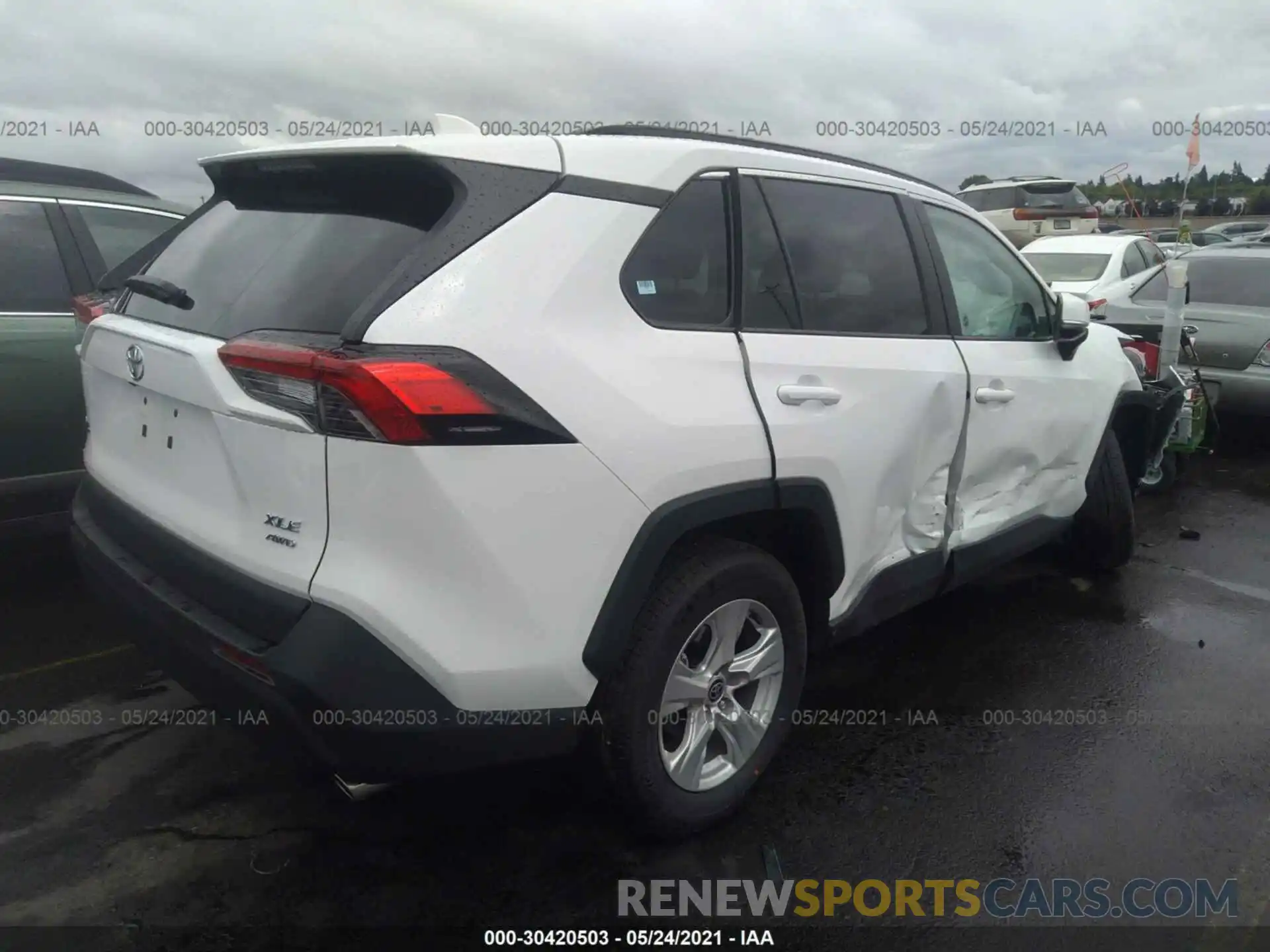 4 Photograph of a damaged car 2T3P1RFV7MC191339 TOYOTA RAV4 2021