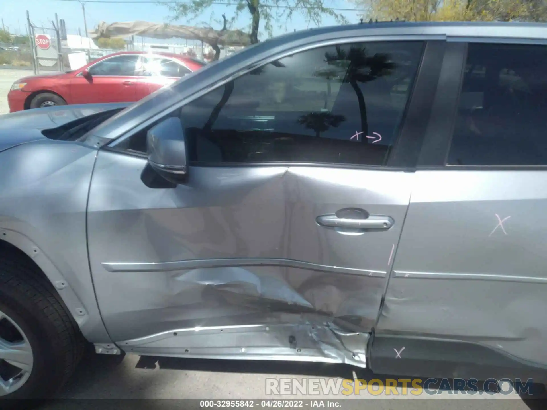 6 Photograph of a damaged car 2T3P1RFV7MC204235 TOYOTA RAV4 2021