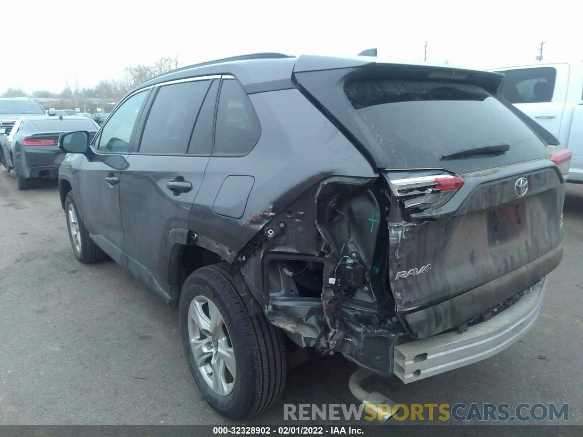 3 Photograph of a damaged car 2T3P1RFV7MC223724 TOYOTA RAV4 2021