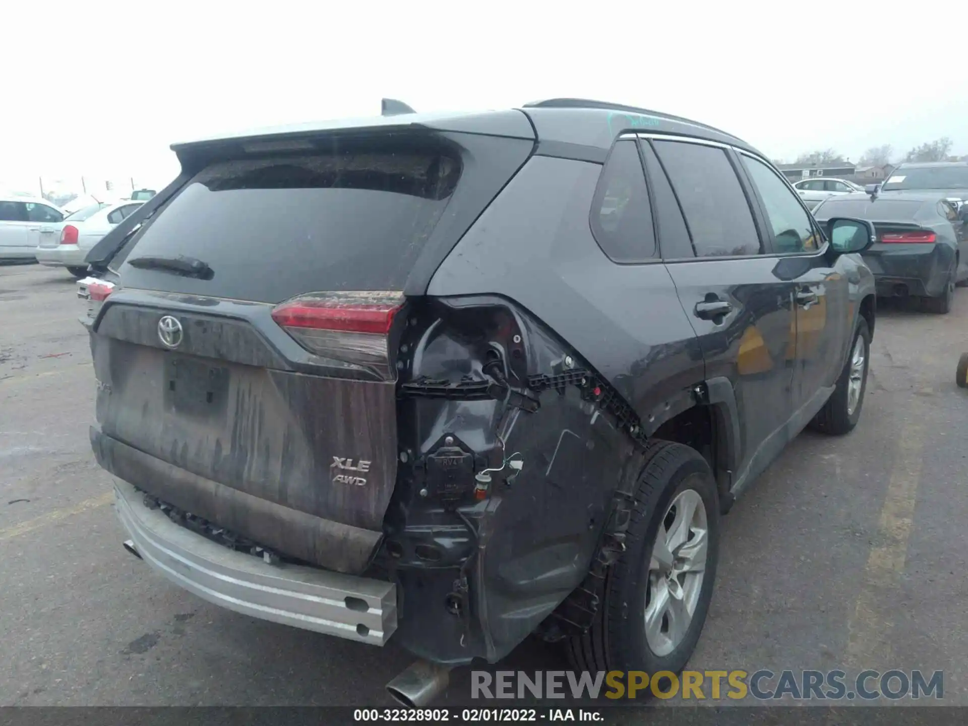 4 Photograph of a damaged car 2T3P1RFV7MC223724 TOYOTA RAV4 2021