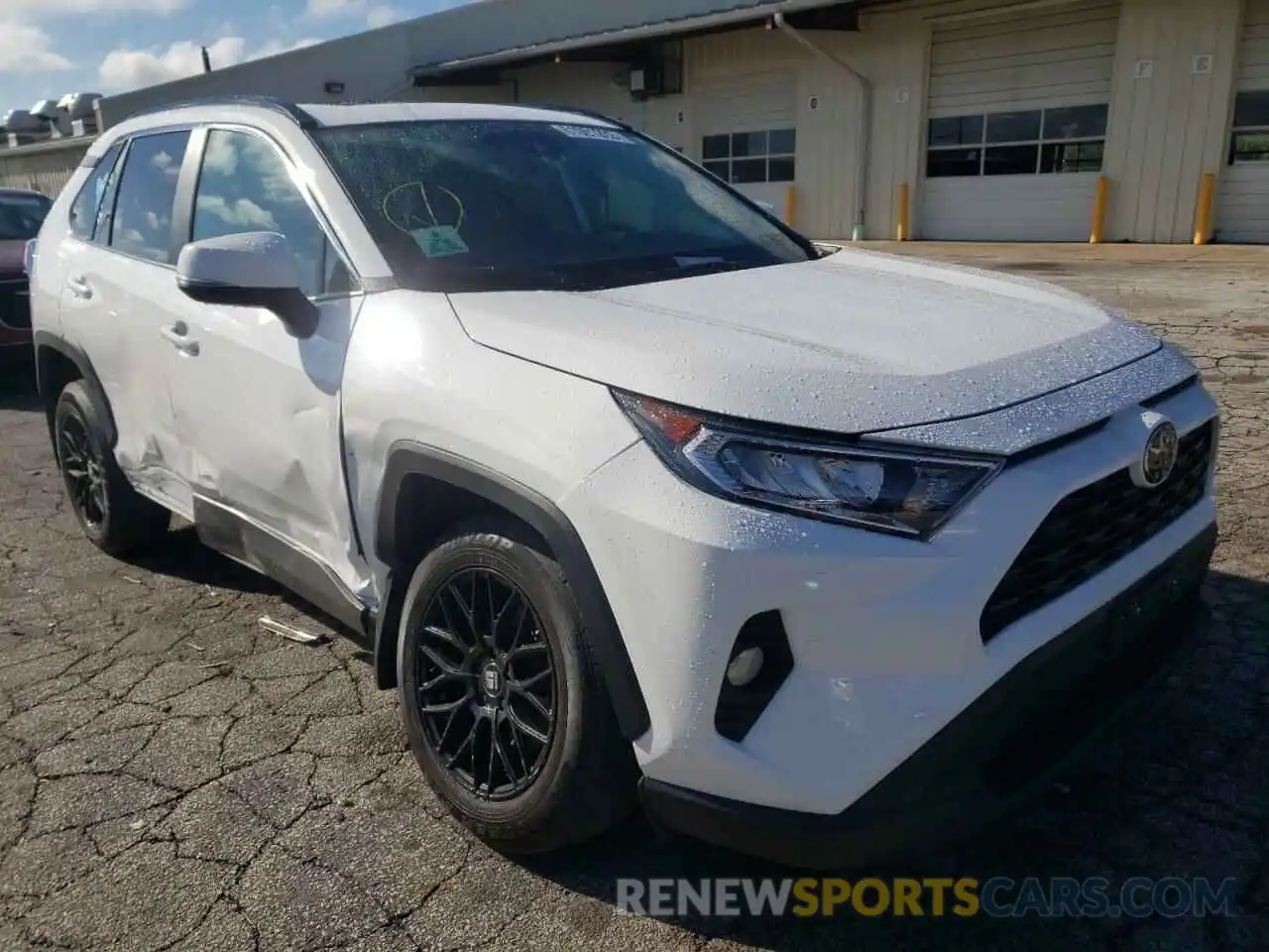 1 Photograph of a damaged car 2T3P1RFV7MC225005 TOYOTA RAV4 2021