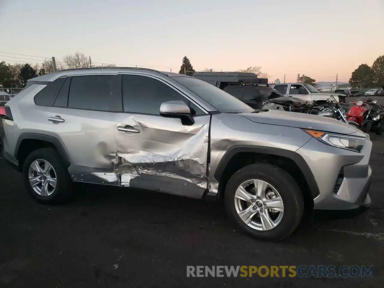 9 Photograph of a damaged car 2T3P1RFV7MC231516 TOYOTA RAV4 2021