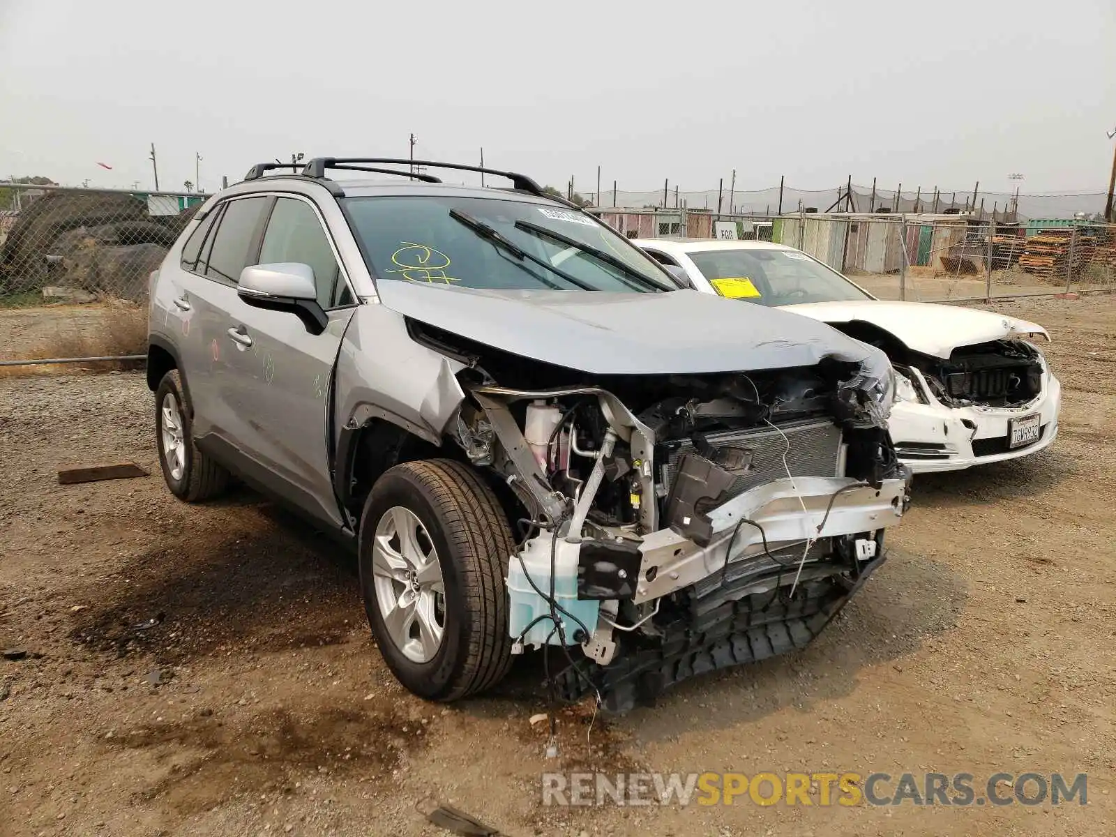 1 Photograph of a damaged car 2T3P1RFV7MW142639 TOYOTA RAV4 2021