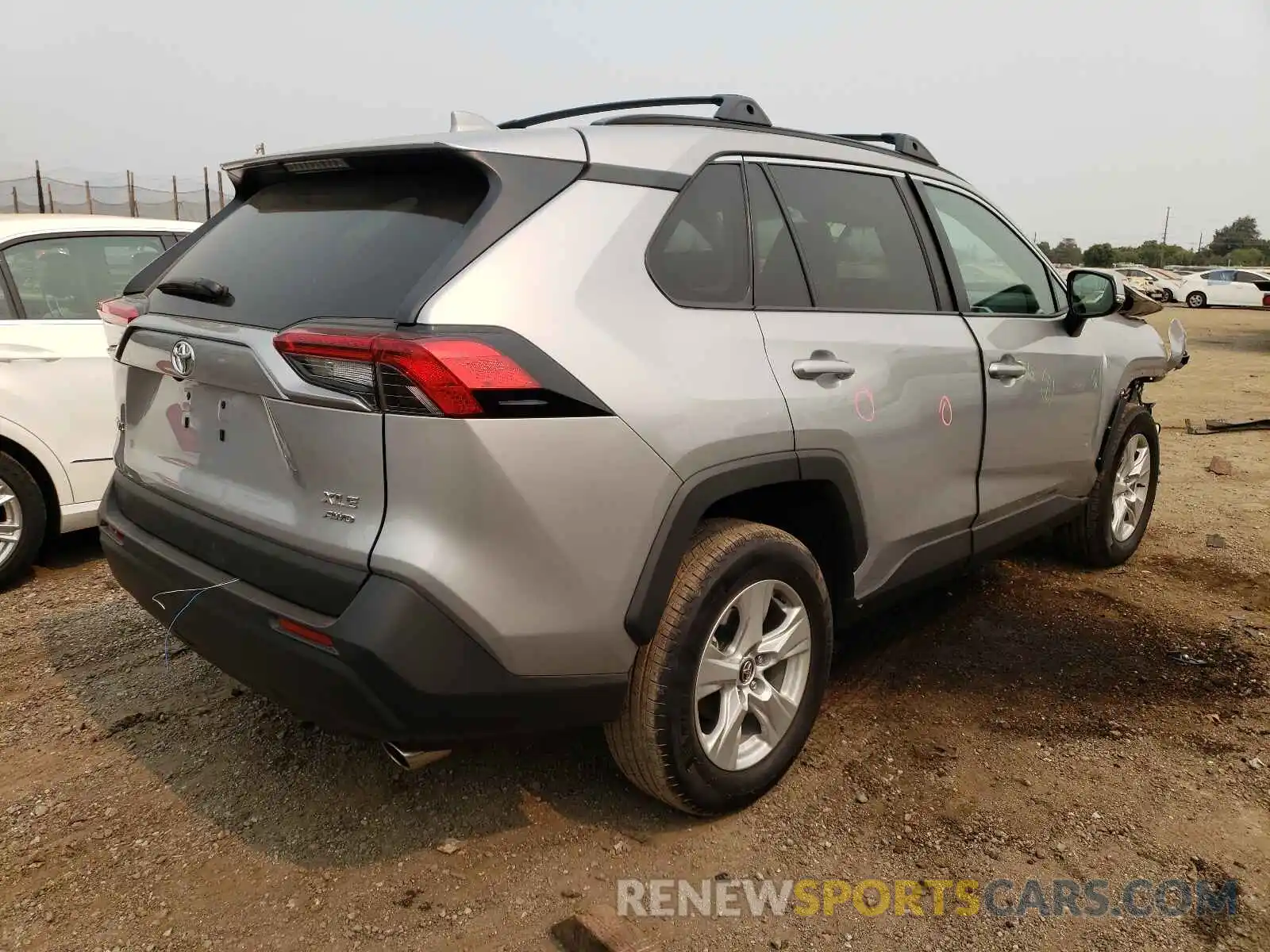 4 Photograph of a damaged car 2T3P1RFV7MW142639 TOYOTA RAV4 2021