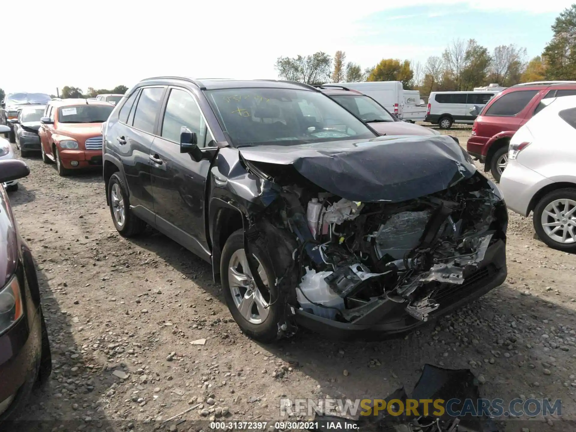 1 Photograph of a damaged car 2T3P1RFV7MW156668 TOYOTA RAV4 2021